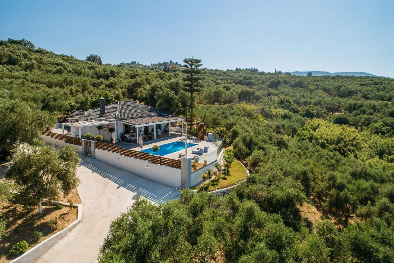 Villa Venia - Cozy Escape With Scenic Sew View, By Zantewize Tragaki Buitenkant foto