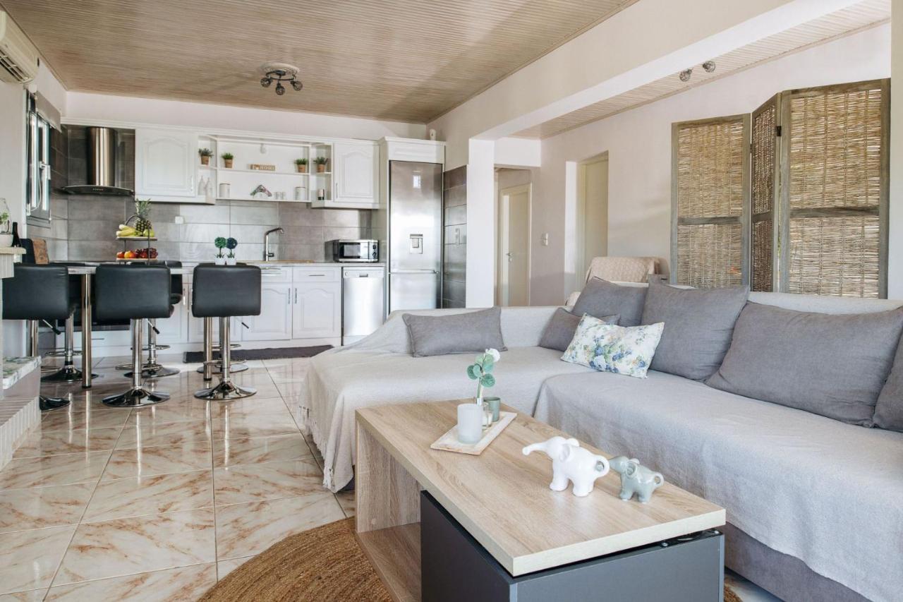 Villa Venia - Cozy Escape With Scenic Sew View, By Zantewize Tragaki Buitenkant foto